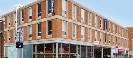 Travelodge Market Harborough Exterior