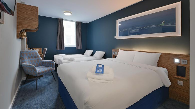 <b>Travelodge Market Harborough Room</b>. Images powered by <a href="https://iceportal.shijigroup.com/" title="IcePortal" target="_blank">IcePortal</a>.