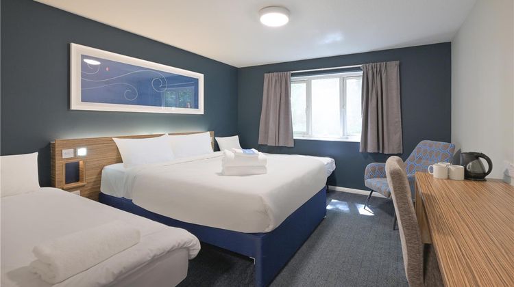 Travelodge Medway M2 Room