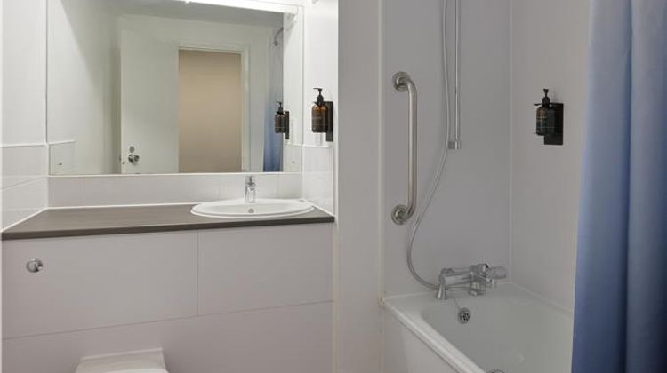 Travelodge Medway M2 Room