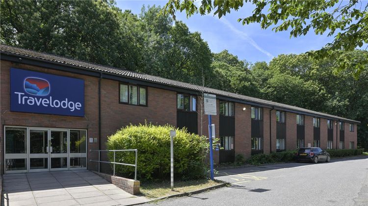 Travelodge Medway M2 Exterior