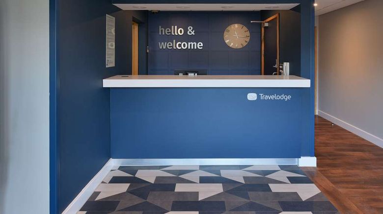 <b>Travelodge Merthyr Tydfil Lobby</b>. Images powered by <a href="https://iceportal.shijigroup.com/" title="IcePortal" target="_blank">IcePortal</a>.