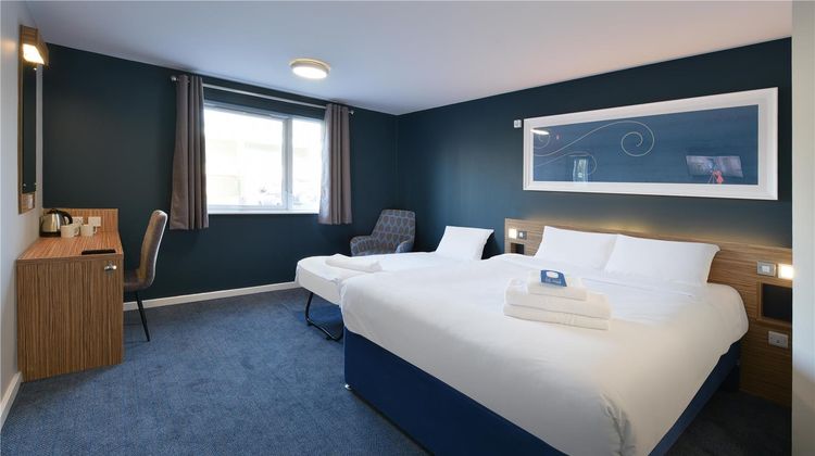 Travelodge Merthyr Tydfil Room