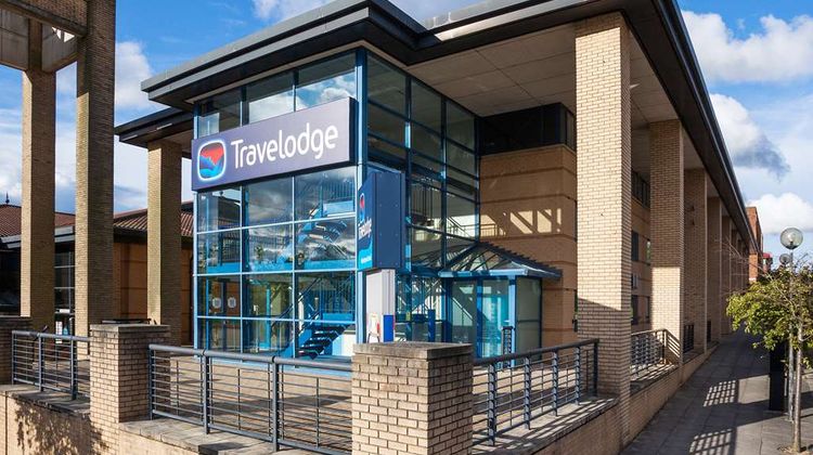 Travelodge Milton Keynes Central Exterior