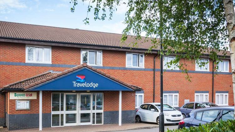 Travelodge Old Stratford Exterior