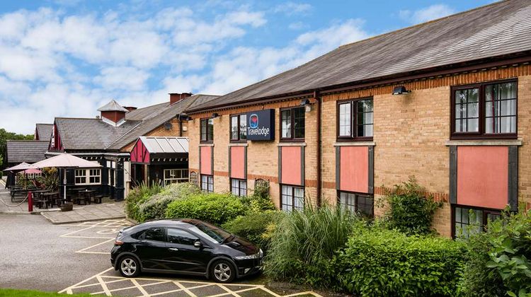 Travelodge Newcastle Airport Exterior