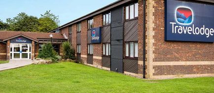 Travelodge Newcastle Whitemare Pool Exterior