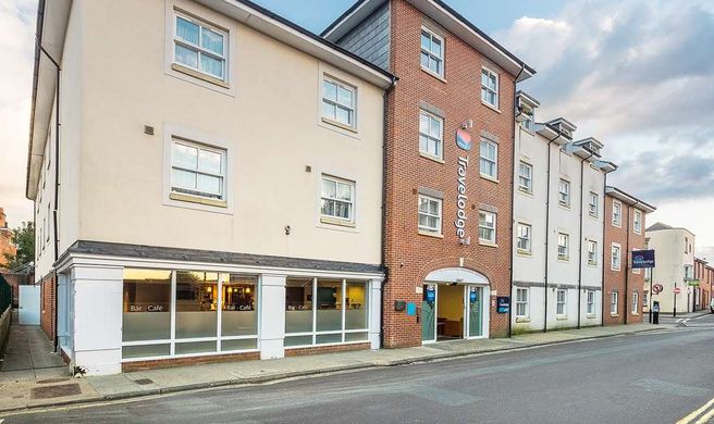 Travelodge Newport Isle of Wight Exterior