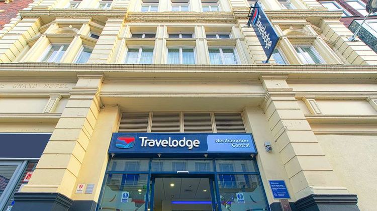 Travelodge Northampton Central Exterior