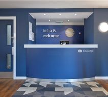 Travelodge Nottingham Wollaton Park Lobby