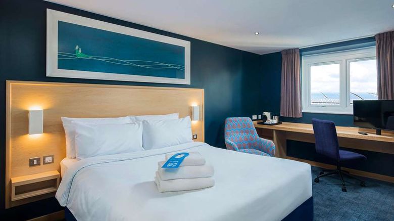 <b>Travelodge Plymouth Hotel Room</b>. Images powered by <a href="https://iceportal.shijigroup.com/" title="IcePortal" target="_blank">IcePortal</a>.