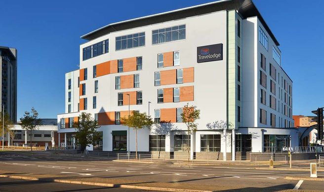 Travelodge Poole Exterior