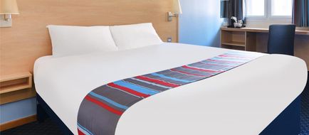 Travelodge Reading Central Hotel Room