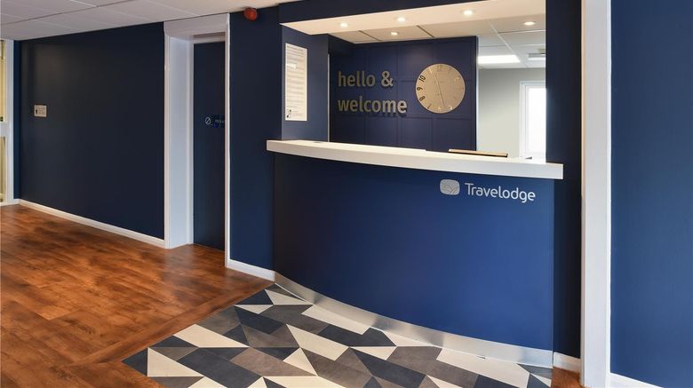 <b>Travelodge Reading Whitley Lobby</b>. Images powered by <a href="https://iceportal.shijigroup.com/" title="IcePortal" target="_blank">IcePortal</a>.