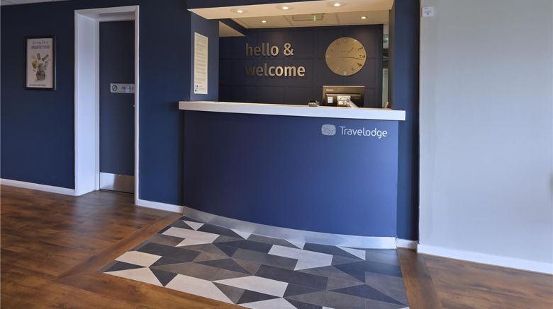 <b>Travelodge Rugby Dunchurch Lobby</b>. Images powered by <a href="https://iceportal.shijigroup.com/" title="IcePortal" target="_blank">IcePortal</a>.