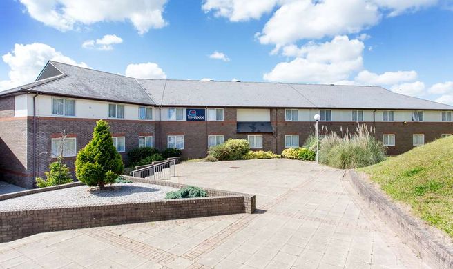 Travelodge-Saltash Exterior