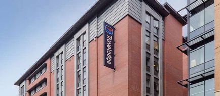 Travelodge Sheffield Central Exterior