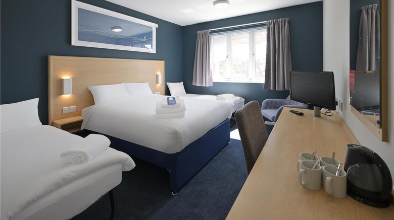<b>Travelodge Shrewsbury Battlefield Room</b>. Images powered by <a href="https://iceportal.shijigroup.com/" title="IcePortal" target="_blank">IcePortal</a>.