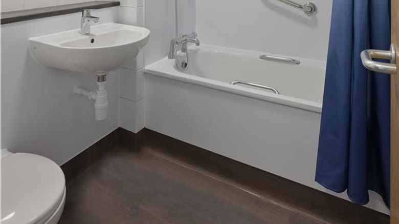 <b>Travelodge Shrewsbury Battlefield Room</b>. Images powered by <a href="https://iceportal.shijigroup.com/" title="IcePortal" target="_blank">IcePortal</a>.