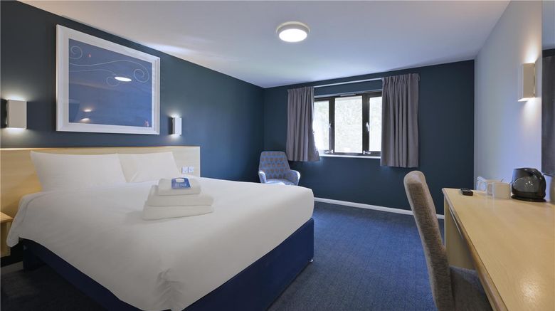 <b>Travelodge Shrewsbury Bayston Hill Room</b>. Images powered by <a href="https://iceportal.shijigroup.com/" title="IcePortal" target="_blank">IcePortal</a>.