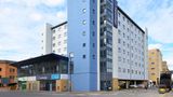 Travelodge Slough Exterior