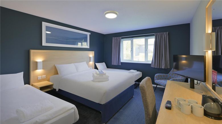 <b>Travelodge St. Clears Carmarthen Room</b>. Images powered by <a href="https://iceportal.shijigroup.com/" title="IcePortal" target="_blank">IcePortal</a>.