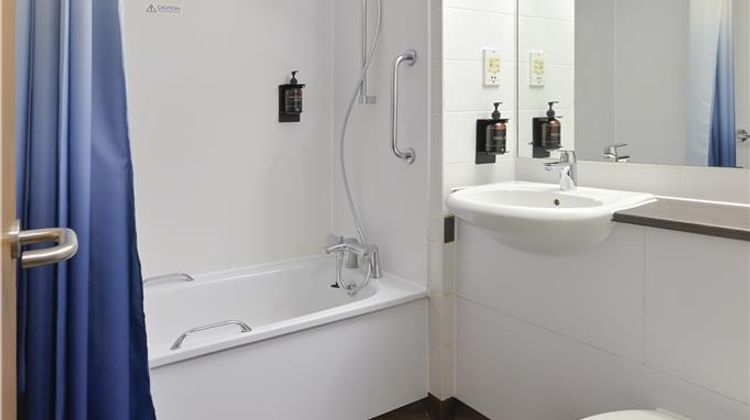 Travelodge Stafford M6 Room