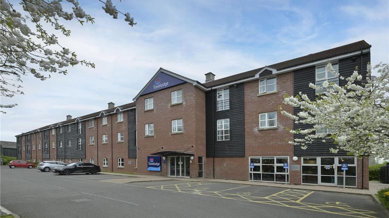 Travelodge Stansted Great Dunmow Exterior. Images powered by <a href="https://iceportal.shijigroup.com" target="_blank" rel="noopener">Ice Portal</a>.