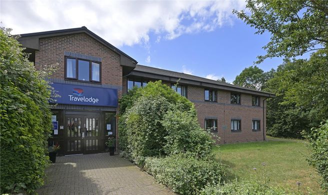Travelodge Stratford Alcester Exterior