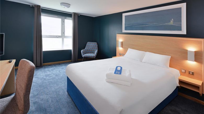 <b>Travelodge Swansea Central Room</b>. Images powered by <a href="https://iceportal.shijigroup.com/" title="IcePortal" target="_blank">IcePortal</a>.