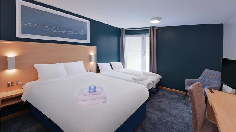 <b>Travelodge Swansea Central Room</b>. Images powered by <a href="https://iceportal.shijigroup.com/" title="IcePortal" target="_blank">IcePortal</a>.