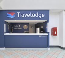 Travelodge Swansea M4 Lobby