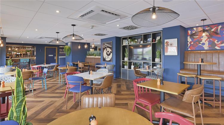 Travelodge Thurrock Lakeside Restaurant