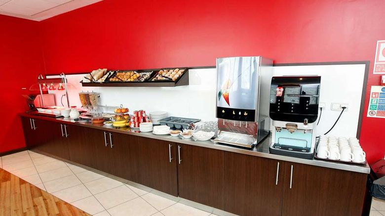 <b>Travelodge Valencia Aeropuerto Hotel Restaurant</b>. Images powered by <a href="https://iceportal.shijigroup.com/" title="IcePortal" target="_blank">IcePortal</a>.