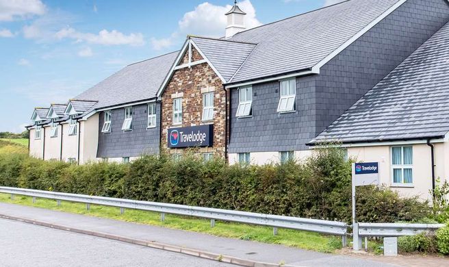 Travelodge Wadebridge Exterior