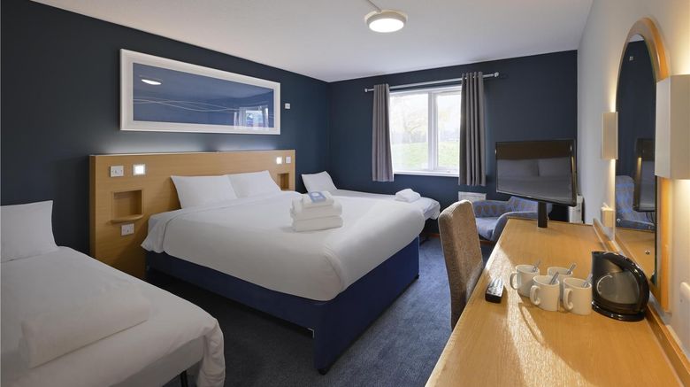 <b>Travelodge Wakefield Woolley Edge North Room</b>. Images powered by <a href="https://iceportal.shijigroup.com/" title="IcePortal" target="_blank">IcePortal</a>.