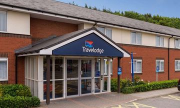 Travelodge Wakefield Woolley Edge South