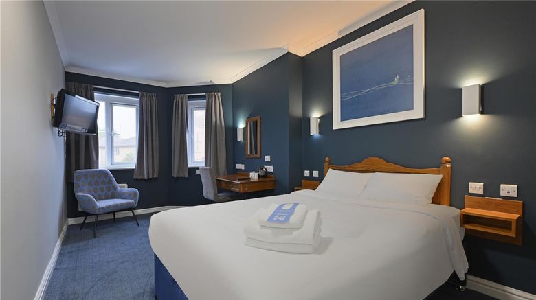 <b>Travelodge Walton On Thames Room</b>. Images powered by <a href="https://iceportal.shijigroup.com/" title="IcePortal" target="_blank">IcePortal</a>.