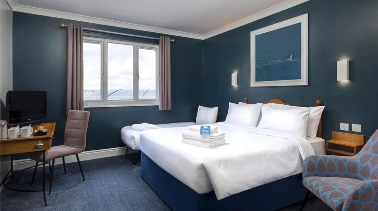 <b>Travelodge Walton On Thames Room</b>. Images powered by <a href="https://iceportal.shijigroup.com/" title="IcePortal" target="_blank">IcePortal</a>.