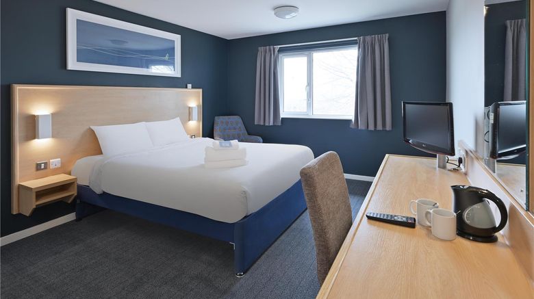 <b>Travelodge Warminster Hotel Room</b>. Images powered by <a href="https://iceportal.shijigroup.com/" title="IcePortal" target="_blank">IcePortal</a>.