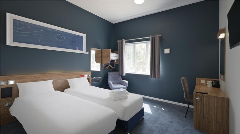 <b>Travelodge Warrington Gemini Room</b>. Images powered by <a href="https://iceportal.shijigroup.com/" title="IcePortal" target="_blank">IcePortal</a>.