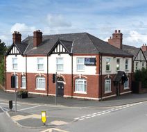 Travelodge Warrington Lowton Exterior