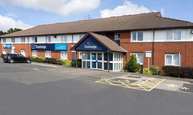 Travelodge Washington A1(M) Southbound Exterior
