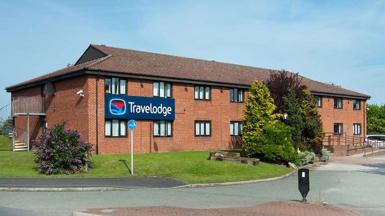 <b>Travelodge Widnes Exterior</b>. Images powered by <a href="https://iceportal.shijigroup.com/" title="IcePortal" target="_blank">IcePortal</a>.