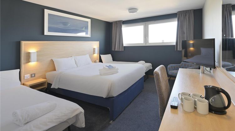 Travelodge Windsor Central Room