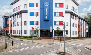 Travelodge Woking Central