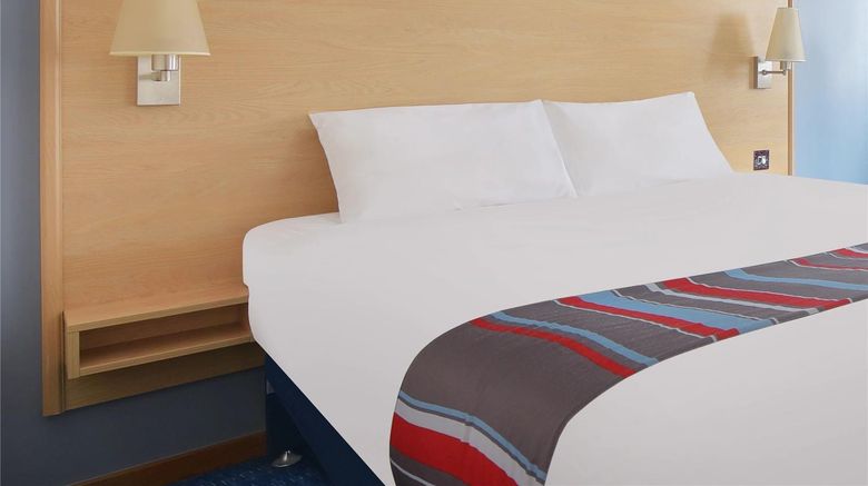 <b>Travelodge Worcester Room</b>. Images powered by <a href="https://iceportal.shijigroup.com/" title="IcePortal" target="_blank">IcePortal</a>.