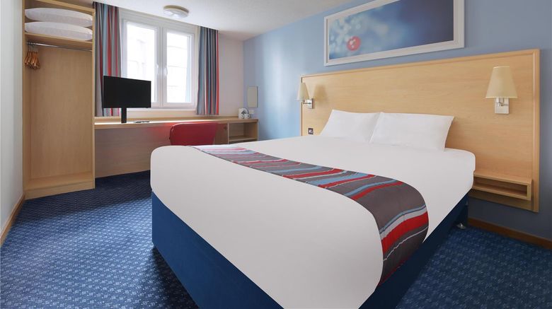 <b>Travelodge Worcester Room</b>. Images powered by <a href="https://iceportal.shijigroup.com/" title="IcePortal" target="_blank">IcePortal</a>.