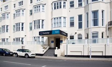 Travelodge Worthing Seafront