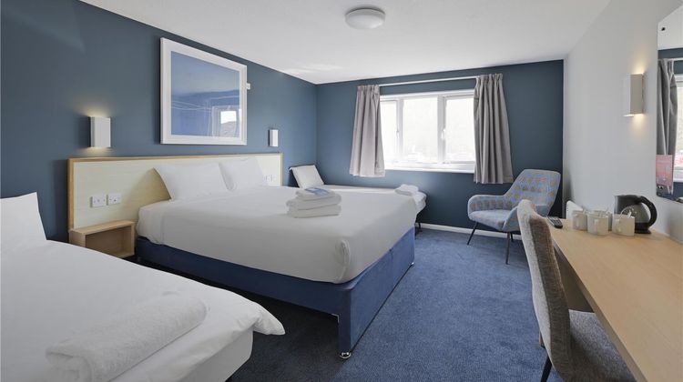 Travelodge Wrexham Room